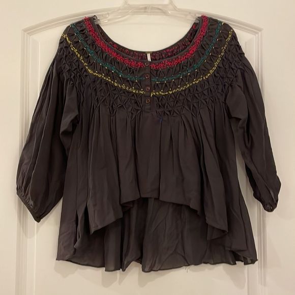 Free People Gray Smocked High Low Blouse Top Size Small - Picture 2 of 5